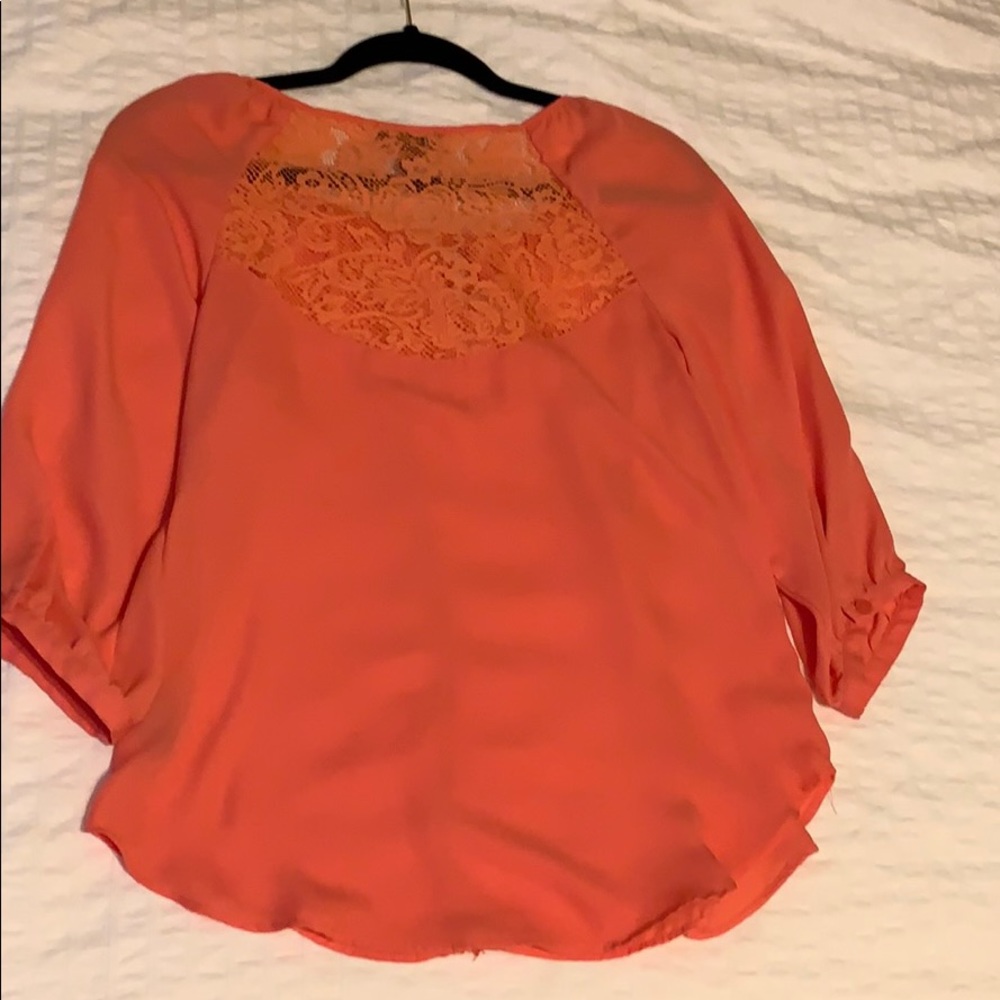 Pinkish orange blouse BCX size S - Picture 2 of 2